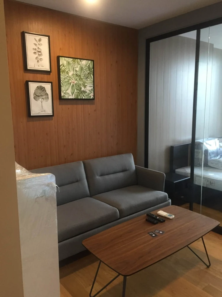 For rent: Noble Revo Silom, 27th floor, fully furnished, very livable. Book now! Don't miss out!