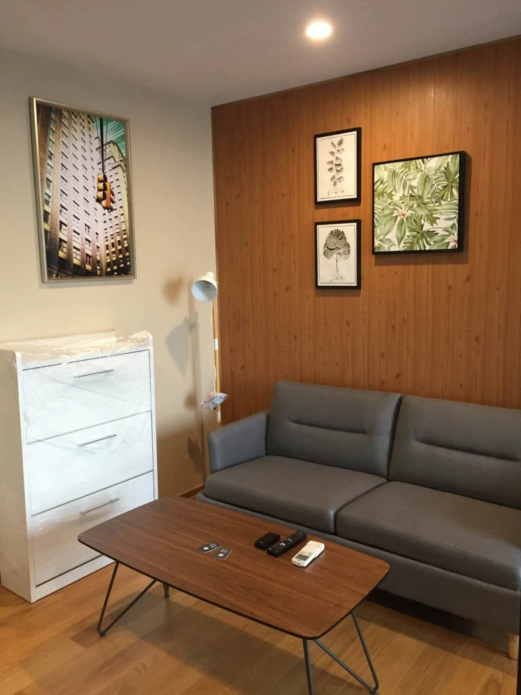 For rent: Noble Revo Silom, 27th floor, fully furnished, very livable. Book now! Don't miss out!