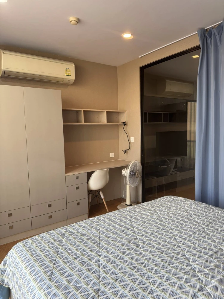 Noble Revo Silom condo for rent. Spacious, fully furnished. Book now!