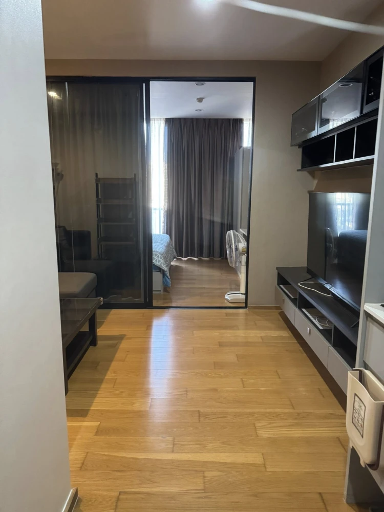 Noble Revo Silom condo for rent. Spacious, fully furnished. Book now!