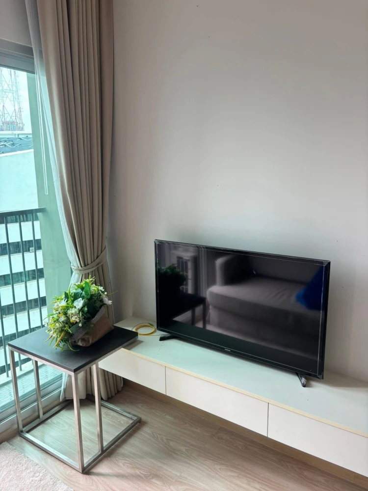 For rent: Noble Revol Rathada 2 rooms, ready to move in, complete facilities, book now before you miss out!!