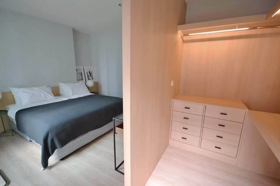 For rent: Noble Revolve Ratchada 1, good corner room, unblocked view, just bring your bag+++++
