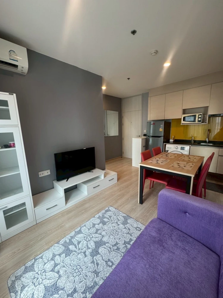 For rent: Noble Revolve Ratchada 2, 20th floor, Ratchada Road view, no blocked view, all 3 rooms can see the view, move in now!