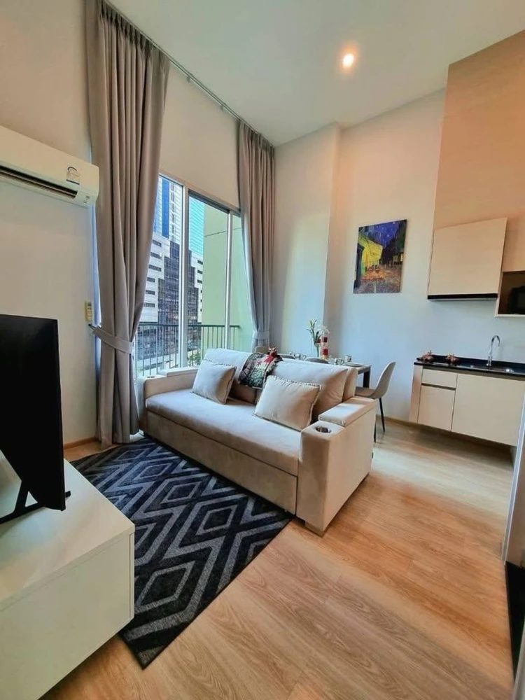 Noble Revolve Ratchada 2 condo for rent, fully furnished. Book now! Limited availability.