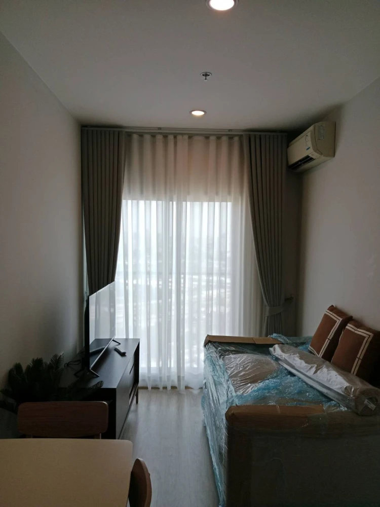 For rent: Noble Revolve Ratchada, 29th floor, fully furnished. Interested? Book now! Urgent!