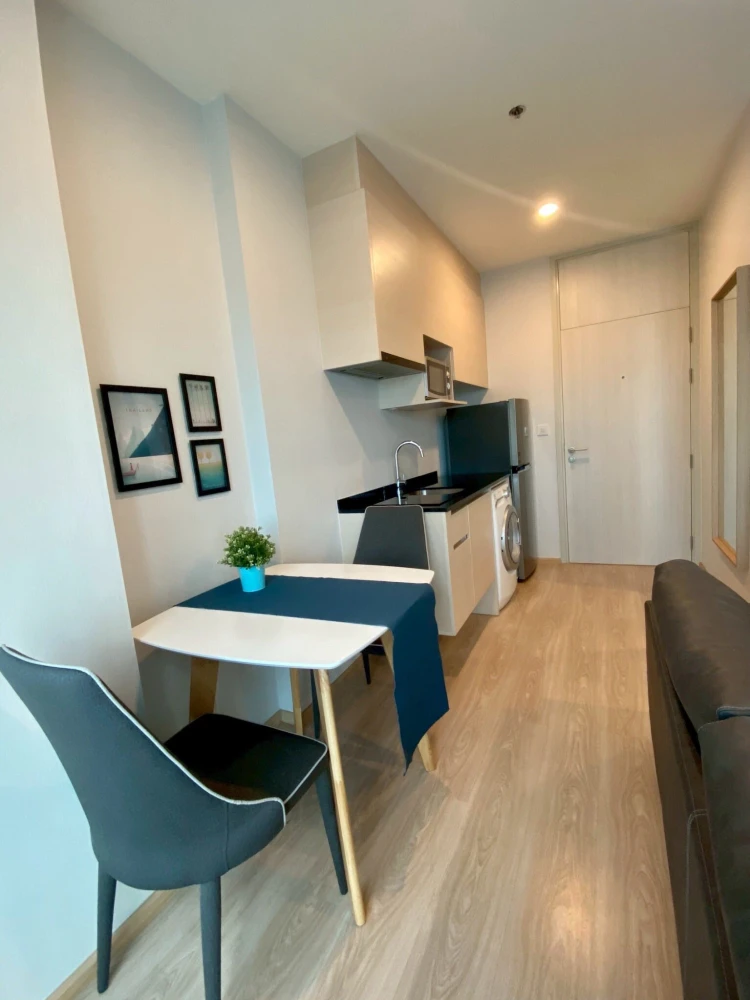 Noble Revolve Ratchada for rent, high floor, spacious and comfortable, corner room with balcony on both sides, book now, don't miss out!