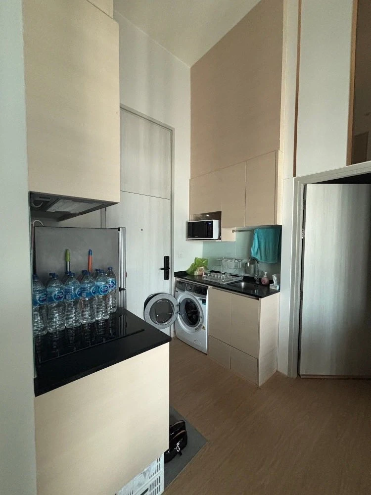 For rent: Noble Revolve Ratchada, top-floor penthouse with unobstructed panoramic views and stunning built-in furnishings. Don't miss out!