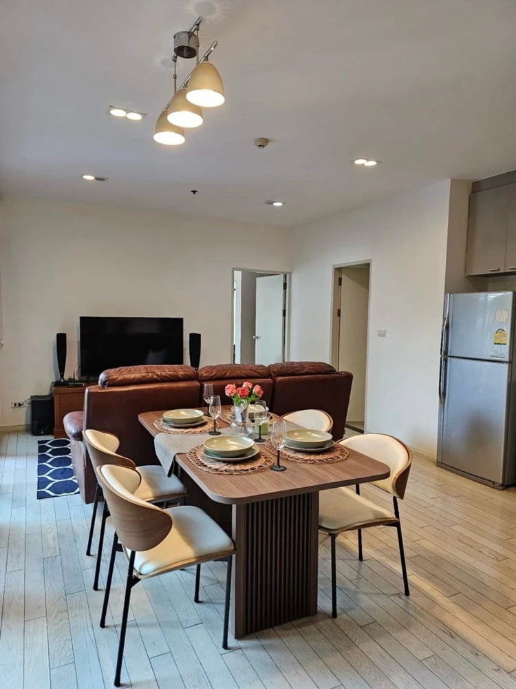 Noble Solo condo for rent, 6th floor, pool view, fully furnished. Book now! Don't miss out! Act fast!