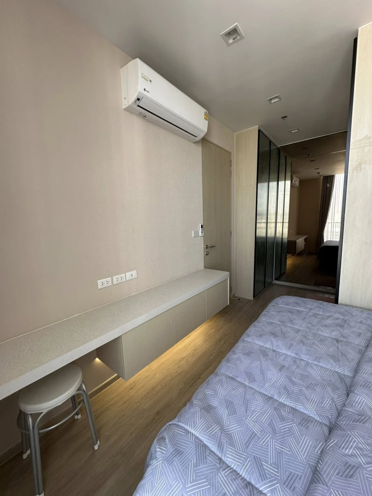 For rent sell: Noble State 39, 2 bedrooms, fully furnished with high-quality built-in furniture, beautiful unblocked views. Don't miss out!