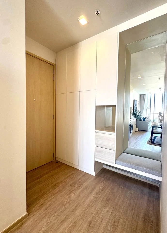 For rent: Noble State 39, a modern and cozy 2-bedroom condo with unobstructed city views. Ready to move in.