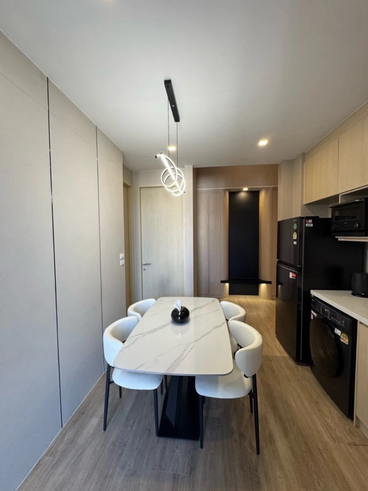 For rent: Noble State 39, 11th floor, fully furnished unit, ready to move in. Book now! (Urgent!)