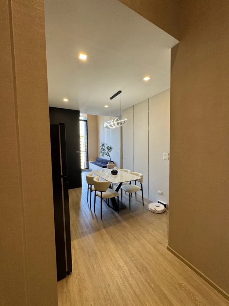 For rent: Noble State 39, 11th floor, fully furnished unit, ready to move in. Book now! (Urgent!)