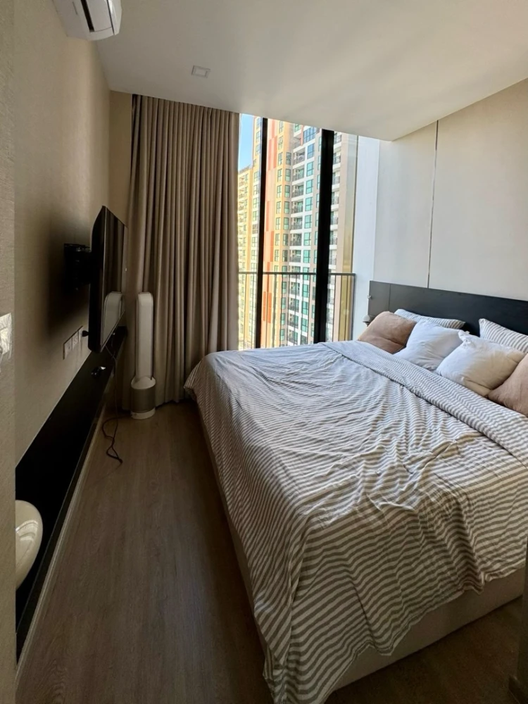 For rent: Noble State 39, 11th floor, fully furnished unit, ready to move in. Book now! (Urgent!)