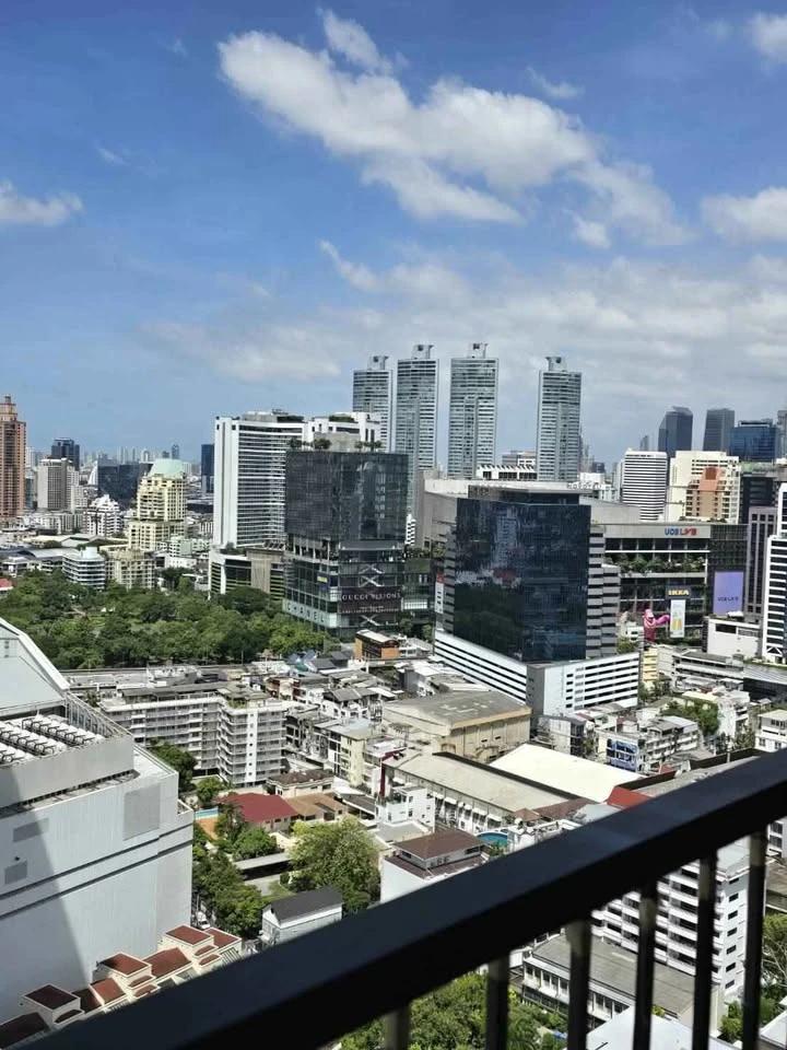 For rent: Noble State 39, 27th floor, very high, great breeze, lots of space, definitely comfortable, you can't miss out on booking.