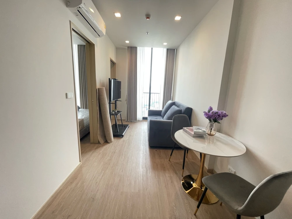 For Rent: Noble State 39, 32nd floor. Fully furnished and inviting—book now without delay!