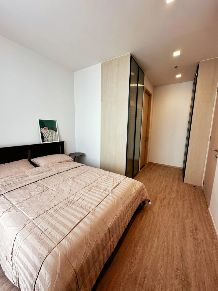 Noble State 39 for rent, spacious room, lots of usable space, decorated in a cool tone, good location, beautiful view, reserve now.