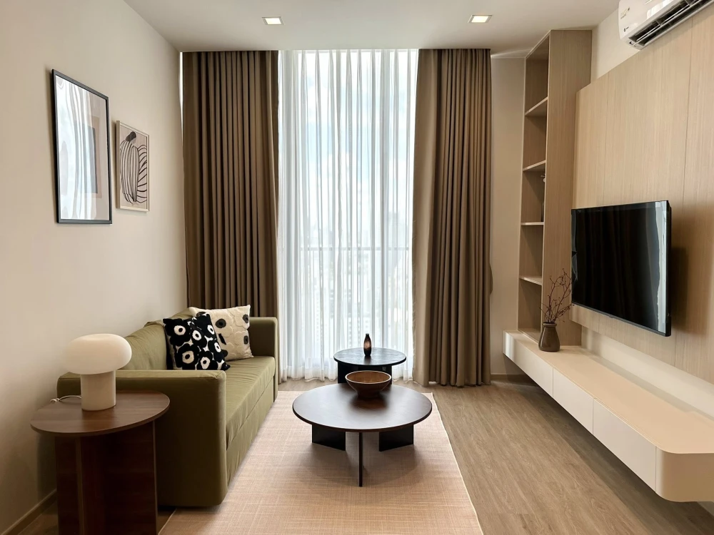 Noble State 39 for rent, spacious room, lots of usable space, decorated in a cool tone, good location, beautiful view, reserve now.