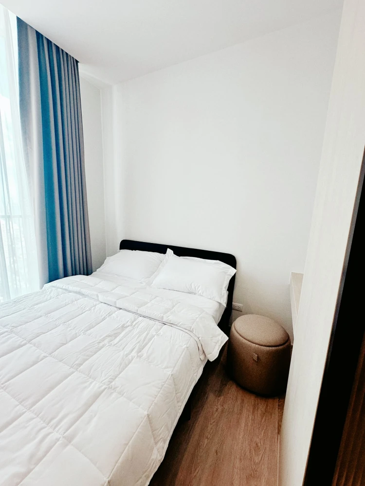 Noble State 39 for rent, spacious room, lots of usable space, decorated in a cool tone, good location, beautiful view, reserve now.