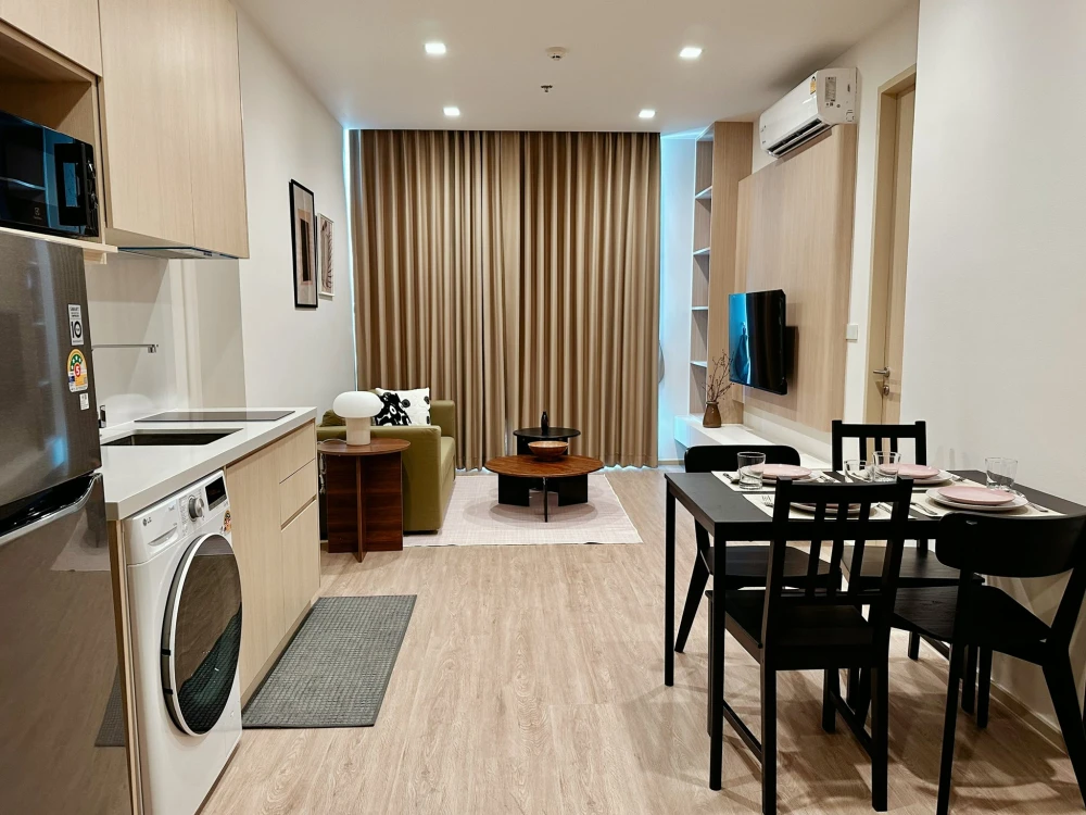 Noble State 39 for rent, spacious room, lots of usable space, decorated in a cool tone, good location, beautiful view, reserve now.