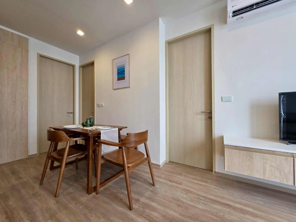 Noble State 39 for rent, spacious room, comfortable, high floor, fully furnished + complete electrical appliances, reserve now+++
