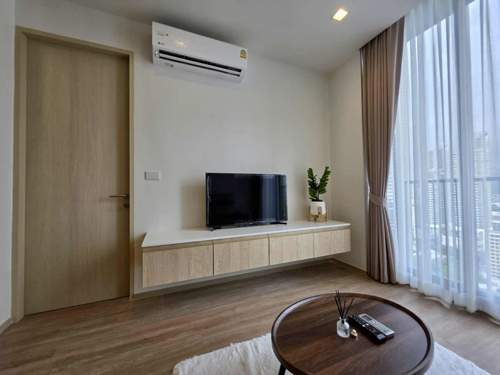 Noble State 39 for rent, spacious room, comfortable, high floor, fully furnished + complete electrical appliances, reserve now+++