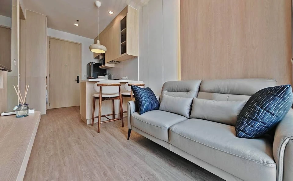 For rent: Noble State 39, 24th floor, very high, beautifully decorated with built-in furniture, Muji Muji style. Book now and you won't be disappointe