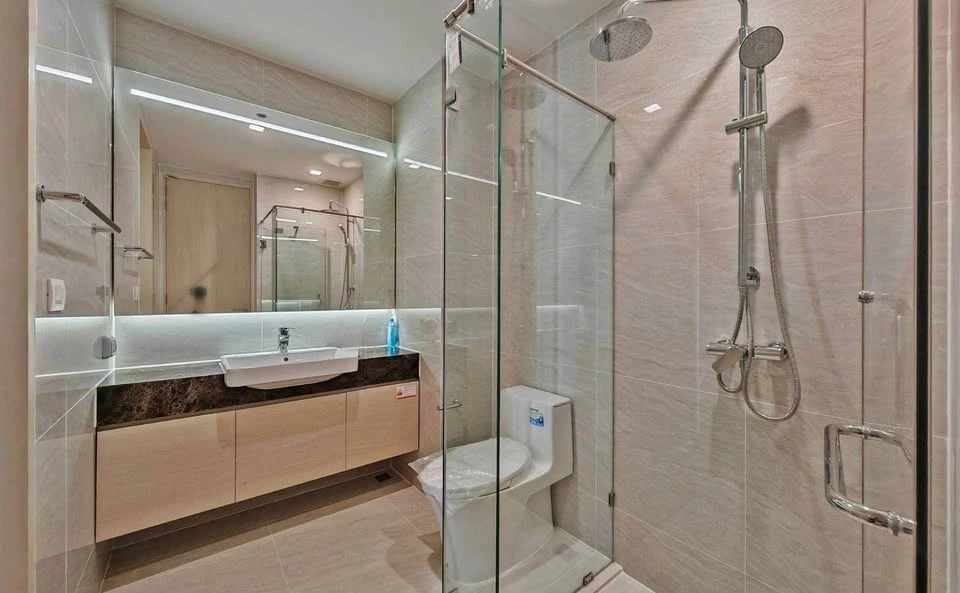 For rent: Noble State 39, 24th floor, very high, beautifully decorated with built-in furniture, Muji Muji style. Book now and you won't be disappointe