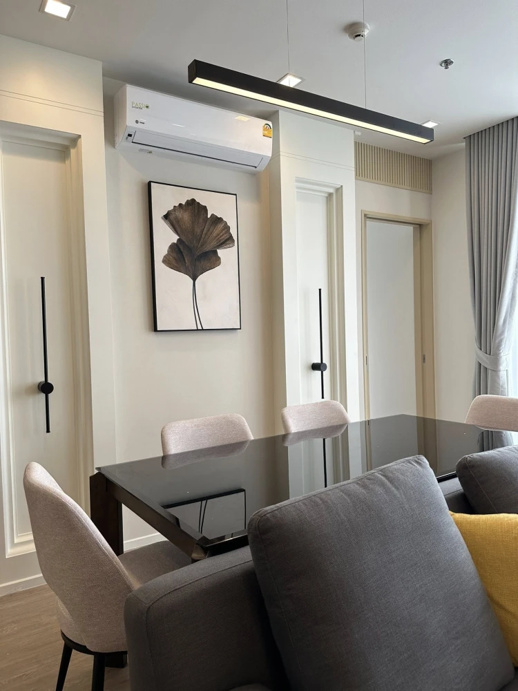 Noble State 39 for rent, beautifully decorated room, fully furnished, complete with electrical appliances, just bring your own luggage and move in. Do