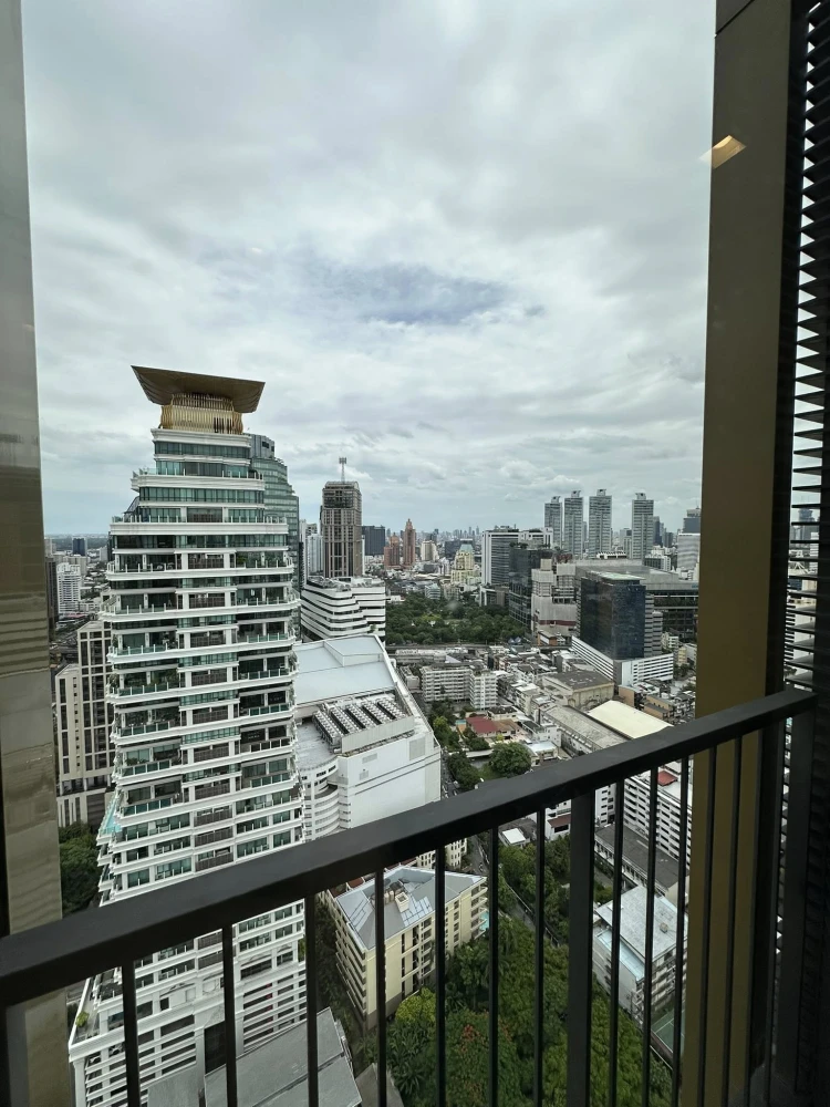 Noble State 39 for rent, beautifully decorated room, fully furnished, complete with electrical appliances, just bring your own luggage and move in. Do