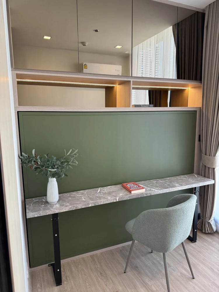 For rent: Noble State 39, beautifully decorated and fully furnished with high-quality built-in furniture, spacious living area. Book now!