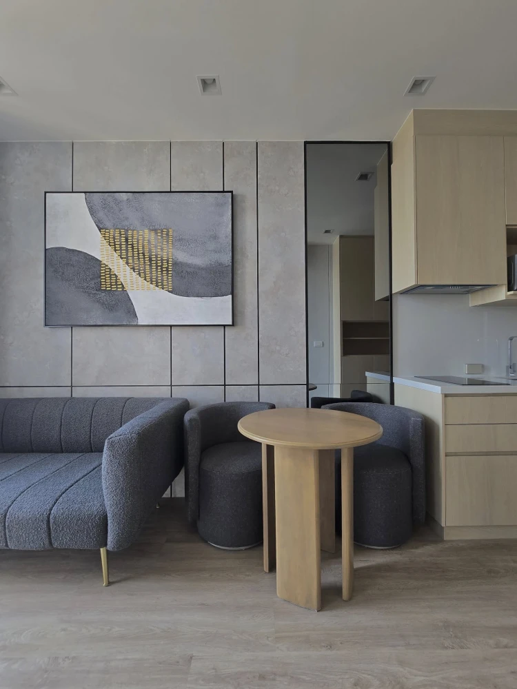 Noble State 39 for rent, beautifully decorated room with a theme, fully furnished, beautiful city view from high floor, reserve now.