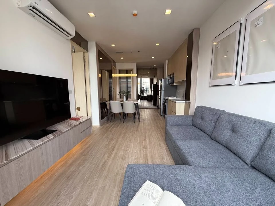 For rent: Noble State 39. Luxurious living in the heart of Sukhumvit. High floor unit with beautiful views and plenty of natural light. Move in now, d