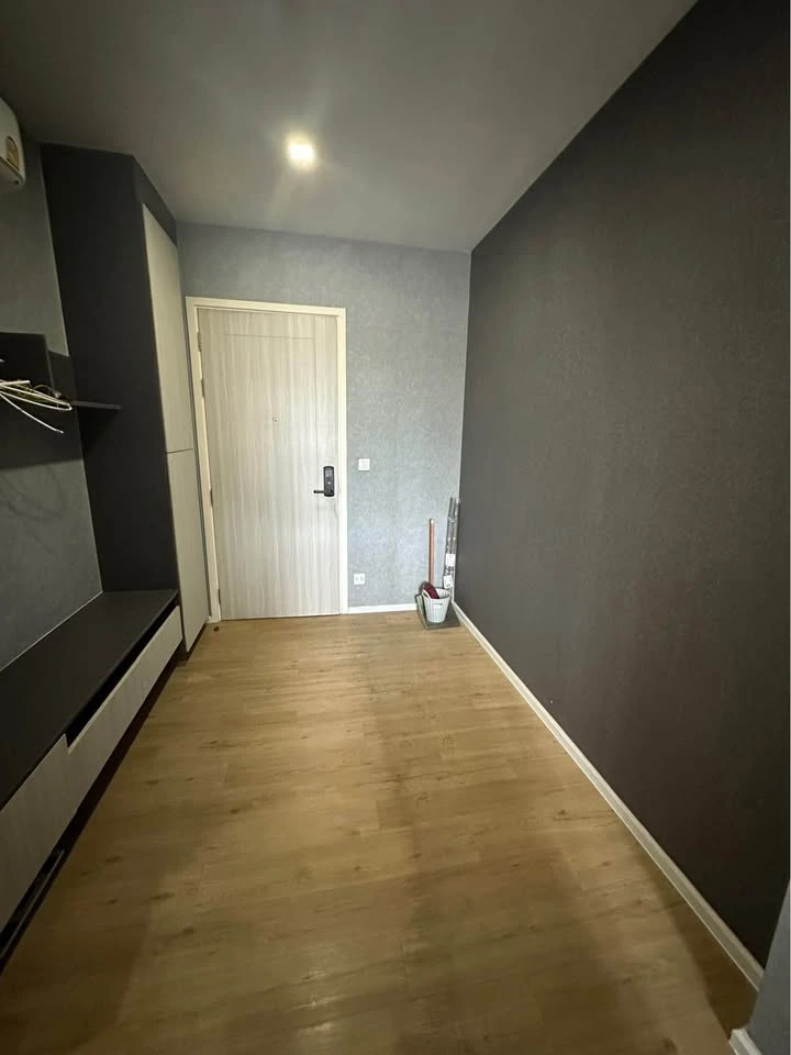 For rent: Notting Hill Leamchabang, 1 bedroom, 1 bathroom, 16th floor, good location, convenient transportation, don't miss it.