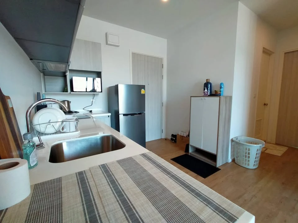 For rent: Notting Hill Leamchabang, spacious room with plenty of usable space, good location, beautiful view, fully furnished, don't miss it!