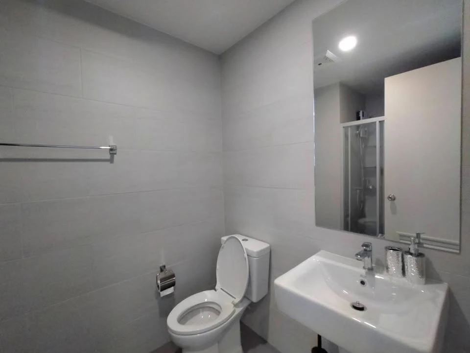 For rent: Notting Hill Leamchabang, spacious room with plenty of usable space, good location, beautiful view, fully furnished, don't miss it!