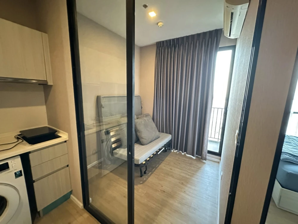 For rent: Notting Hill Leamchabang, high floor unit, fully furnished with all amenities. Book now!