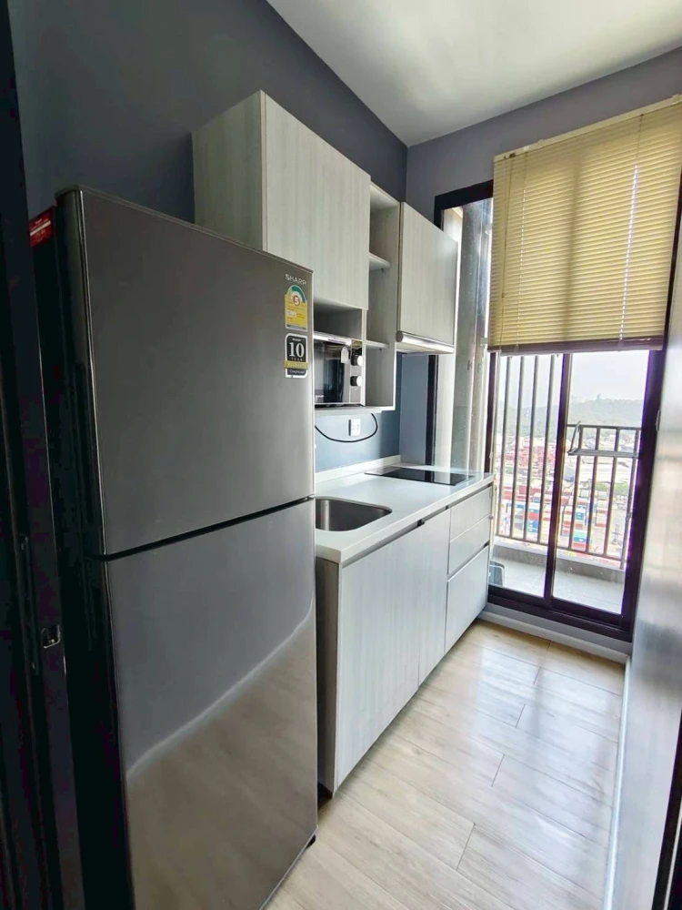 For rent: Notting Hill Leamchabang. A lovely room with beautiful city views from a high floor. Great location. Don't miss out!