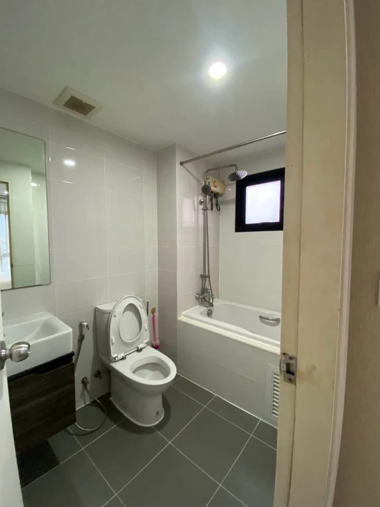 For rent Notting Hill Phahol-Kaset, spacious room, just recently completed. have everything ready for real