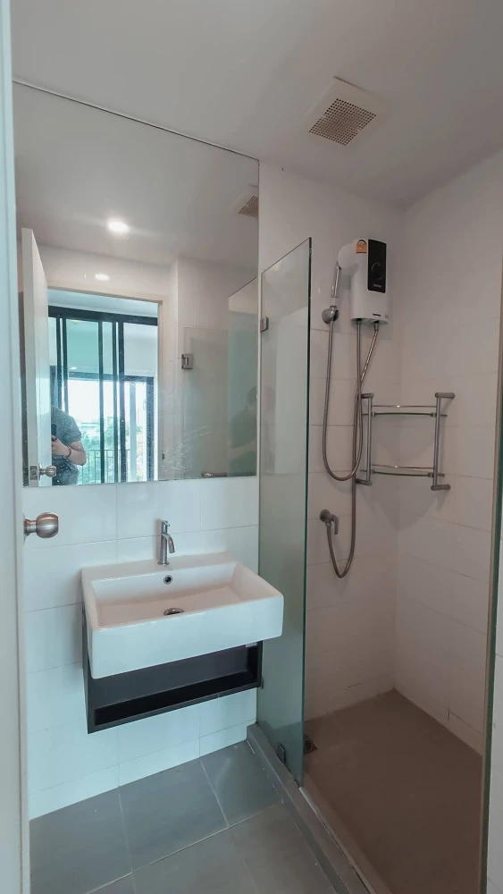 For rent: Notting Hill Sukhumvit 105. Nice, spacious apartment with full furnishings and an unobstructed view. Book now!