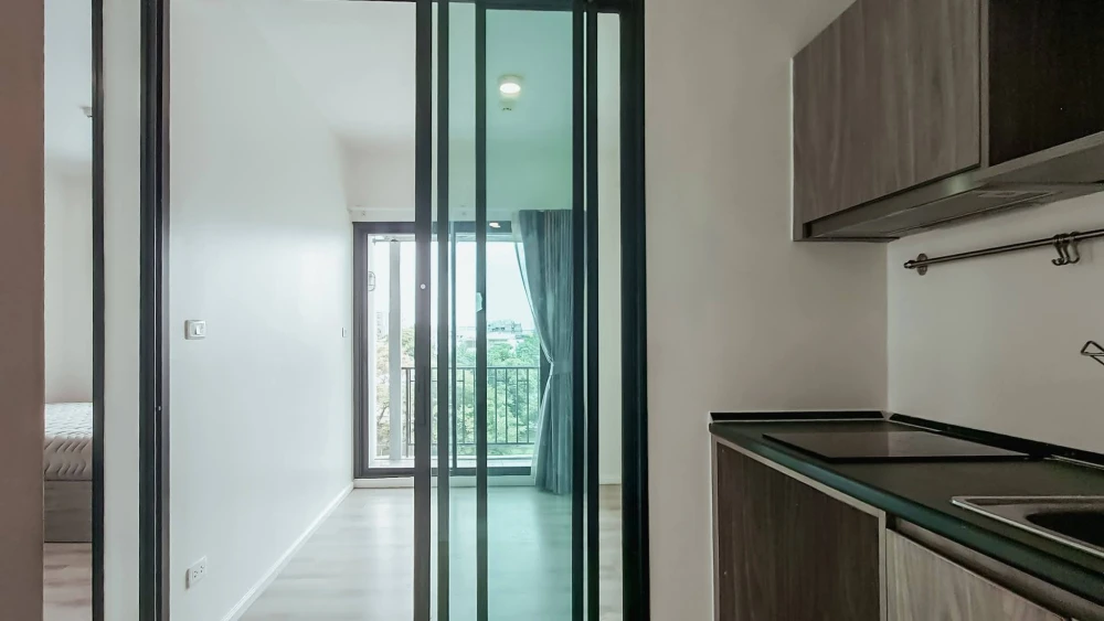 For rent: Notting Hill Sukhumvit 105. Nice, spacious apartment with full furnishings and an unobstructed view. Book now!