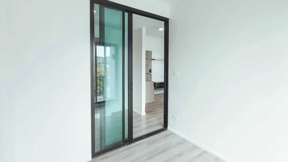 For rent: Notting Hill Sukhumvit 105. Nice, spacious apartment with full furnishings and an unobstructed view. Book now!