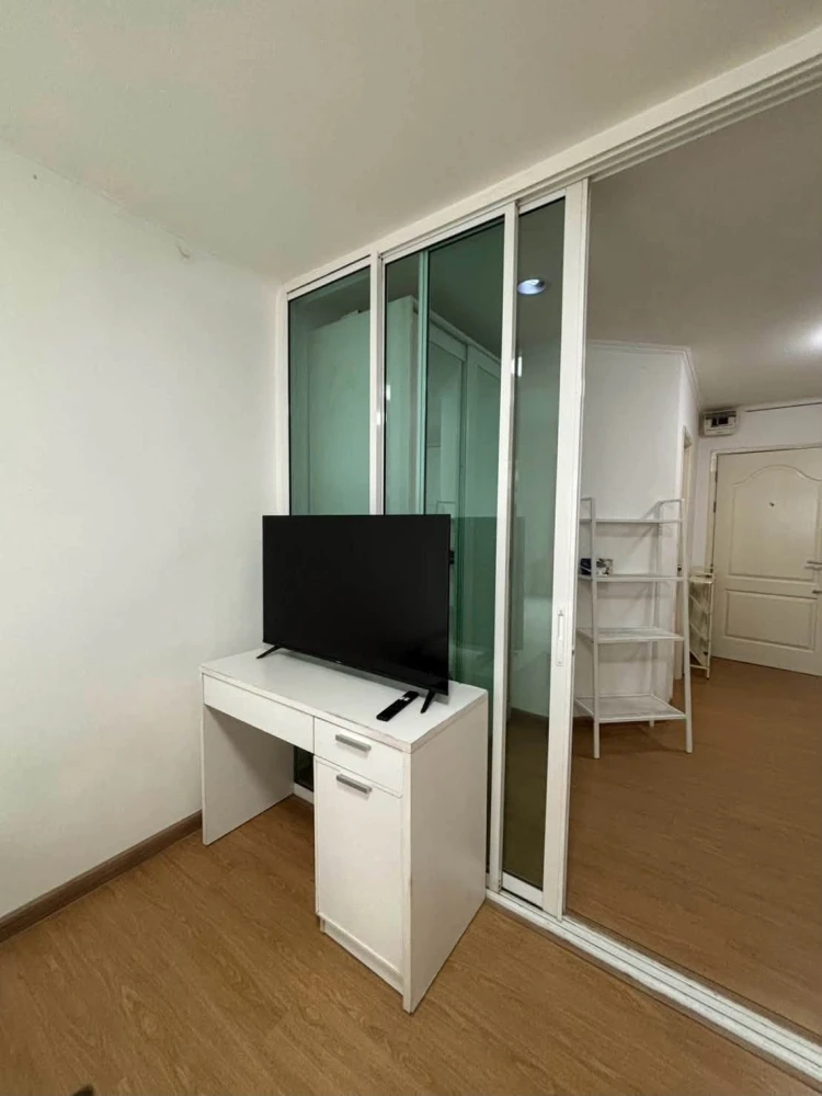 For rent: Notting Hill Sukhumvit 107, 7th floor unit. Fully furnished. Just bring your suitcase and move in!