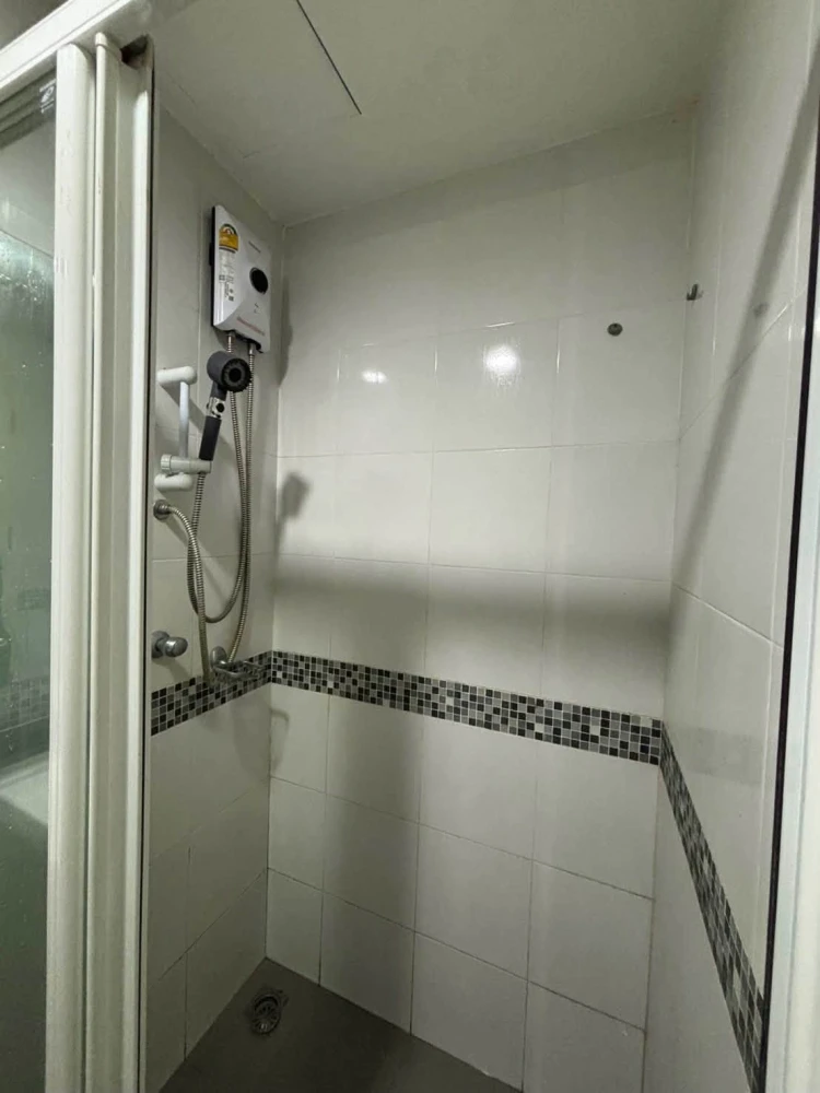 For rent: Notting Hill Sukhumvit 107, 7th floor unit. Fully furnished. Just bring your suitcase and move in!