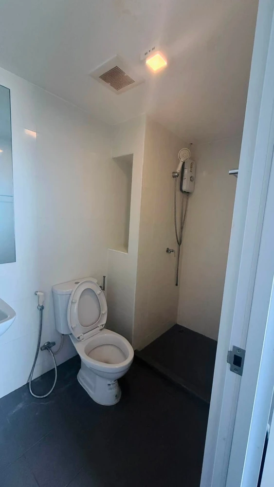 For rent: Notting Hill Sukhumvit – Praksa, 1 bedroom, 1 bathroom, fully furnished, stunning city views from a high floor. Book now!