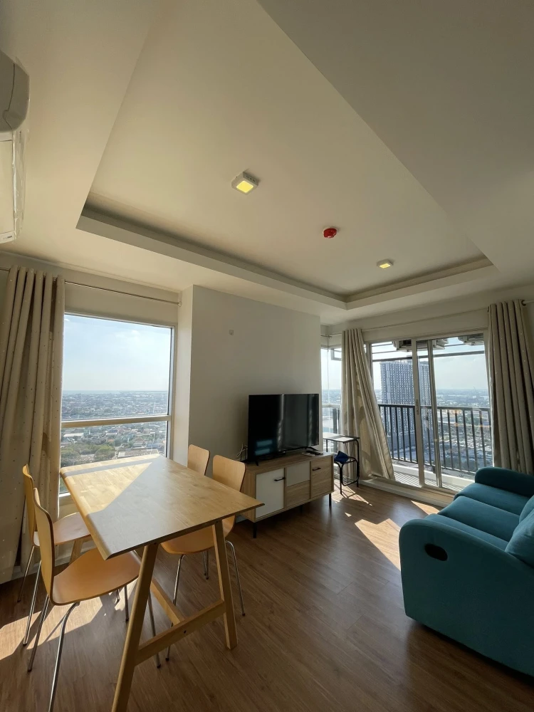 For rent: Notting Hill Sukhumvit – Praksa, 2 bedrooms, spacious living area, great location, beautiful view. Don't miss this opportunity!