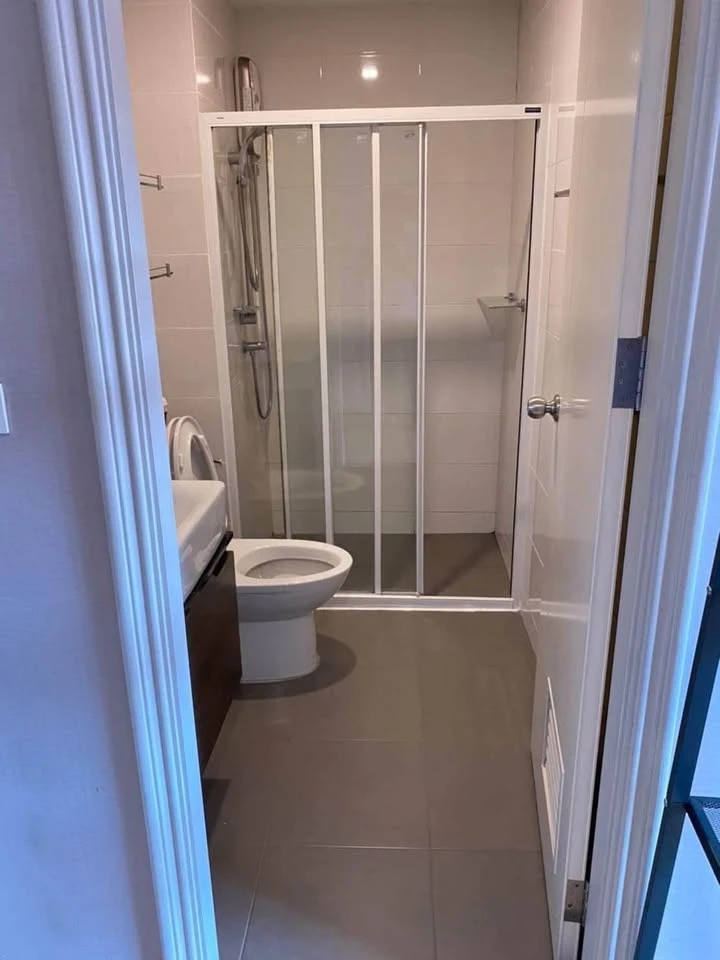 For rent: Notting Hill Tiwanon, swimming pool view, super chill atmosphere, great location, convenient transportation, hurry up and grab it!