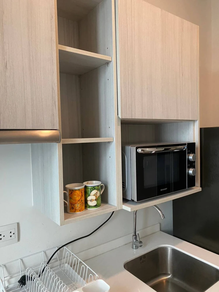 For rent: Notting Hill Laem Chabang-Sriracha. Room on the 8th floor, not next to the elevator, not next to the garbage room. Fully furnished. Hurry an
