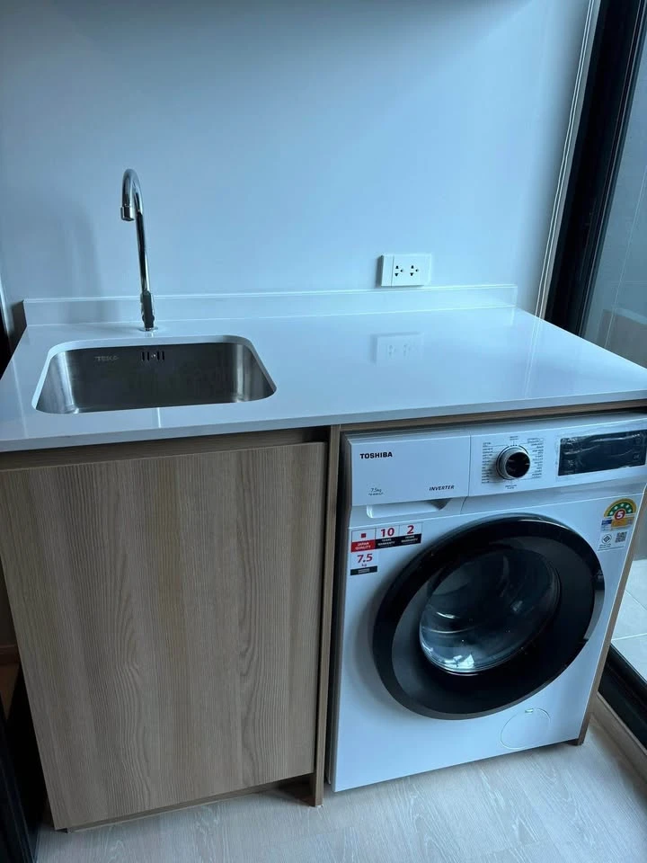 For rent: NUE Connex Condo Don Mueang, 2nd floor, corner room, quiet, very private, fully furnished, don't miss it!