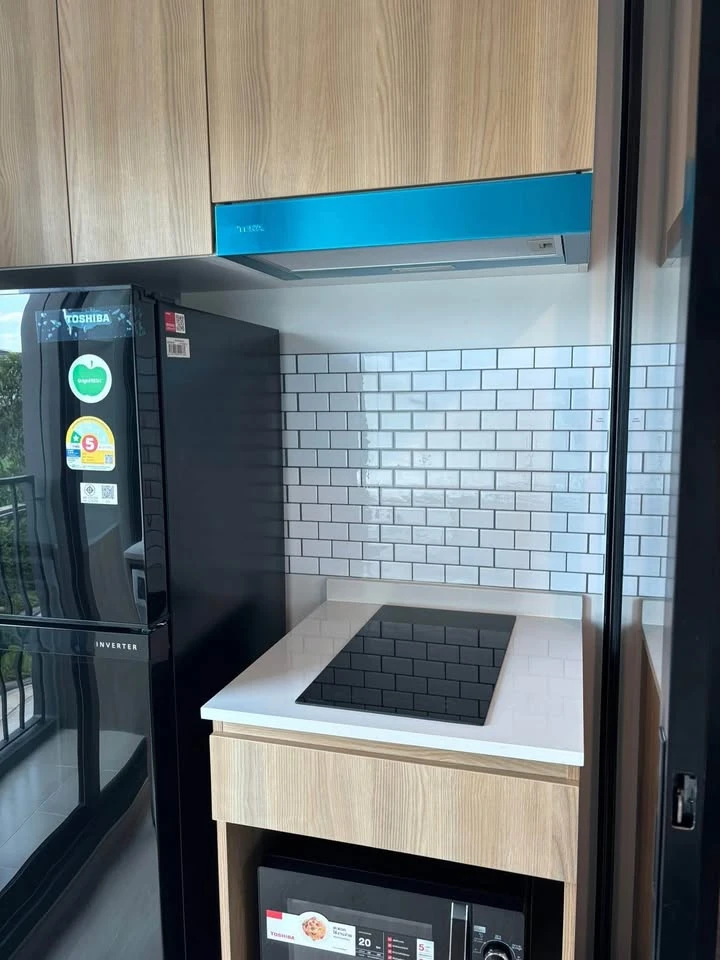 For rent: NUE Connex Condo Don Mueang, 2nd floor, corner room, quiet, very private, fully furnished, don't miss it!