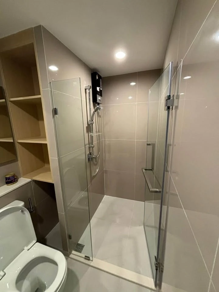 For rent: NUE Connex Condo Don Mueang, 2nd floor, corner room, quiet, very private, fully furnished, don't miss it!